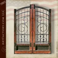 دروازه های آهنی چوبی قوسی: طراحی از قرن هجدهم