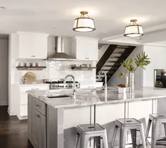 ایده های جزیره آشپزخانه: پالت رنگی خنثی با نور نیمه روشن