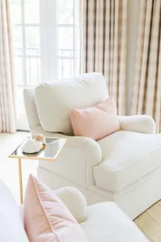 آلیسا روزنهک: محل نشستن اتاق خواب فرانسوی سفید و صورتی