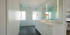 Pure White - آشپزخانه مدرن با کابینت های سفید تخت صاف
