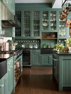 سبز با حسادت ... کابینت های آشپزخانه زرق و برق دار سبز!  - خوشبختانه همیشه ، و غیره