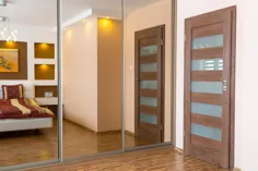 20+ روش چگونه می توان اتاق های خواب درب کمد مدرن را آرایش کرد - سیمفوم