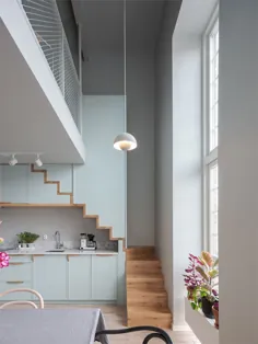 kitchen آشپزخانه و اتاق نشیمن آبی در میزانسن: آپارتمان مدرن کوچک در مالمو (49 متر مربع) ◾ عکس ◾ ایده ها طراحی