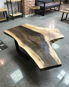 میز جلومبلی ساخته شده از اسلب گردو