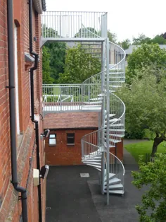راه پله مارپیچ از Albion Design ، متخصص تولید کننده راه پله مارپیچ انگلستان