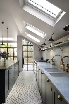 روشنایی سقف آشپزخانه |  Factorylux برای پروژه شمال لندن