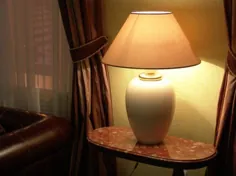 چگونه سایه لامپ خود را با کاغذ روغنی ایجاد کنیم | Hunker
