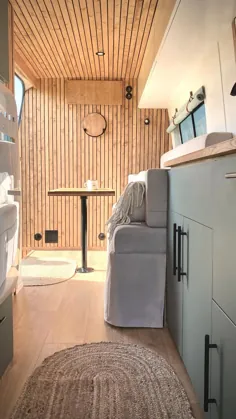 فولکس واگن Lwb Crafter زیبا! راحتی کامل با دوش و توالت دنج او. مبل تختخواب شو 120 در 190 سانتی متر