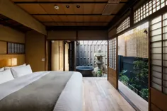 نازونا کیوتو هنرهای تجربی "Hikari no Kura Bath (حمام رنگی)" را در حمام خصوصی ارائه می دهد