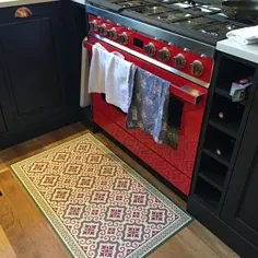 حصیر کف وینیل با کاشی های مراکشی به رنگ های آبی و قرمز.  آشپزخانه |  اتسی