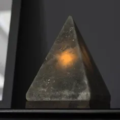 چراغ نمکی خاکستری HIMALAYAN PYRAMID از Apollo Box