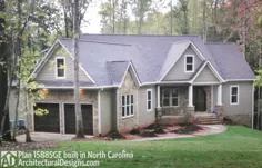 طرح 15885GE: طرح خانگی با سقف شیروانی با سقف ارزان قیمت