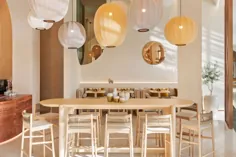 چقدر نور برای طراحی فضای داخلی رستوران جدید Toplum مهم بود