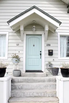 رنگ درب جدید - با آبی - خانه حصیری