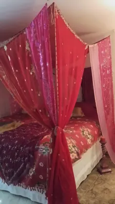 تختخواب تاج سلطنتی ملکه سرسبز dk صورتی قرمز شب ساخته شده برای سفارش Hippie Hippy HippieWild India Sari Saree Scarves اتاق خواب
