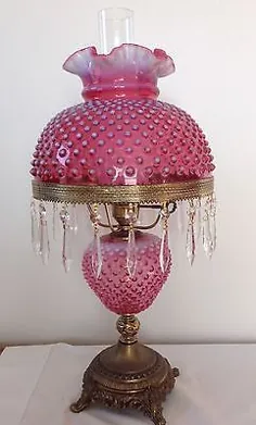 لامپ نقطه ای سکه Opalescent از جنس گل مصنوعی Vent Fenton Art Glass با منشورها • 399.00 دلار