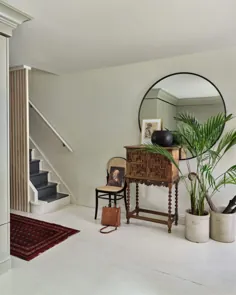 با یک فضای داخلی سبک و روباز ، یک خانه نیویورکی در Brownstone Town را کاوش کنید