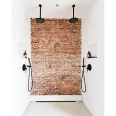 طرح جغد | طراحی داخلی در اینستاگرام: ”DOUBLE SHOWER | شما اغلب یک دیوار آجری را در زیر دوش نمی بینید اما این دیوارهای سفید ترد را به زیبایی تعریف می کند! (؟ از طريق..."