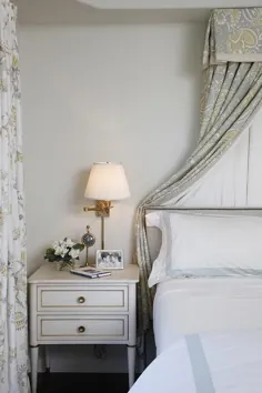 تخت خواب زرد و خاکستری با پرده های همسان - فرانسوی - اتاق خواب