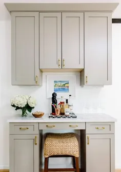 میز آشپزخانه خاکستری با چهارپایه گیاهان دریایی - انتقالی - آشپزخانه