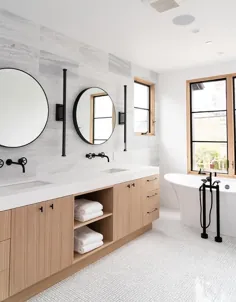 روتختی حمام روکش بژ با آینه های گرد گرد - انتقالی - حمام