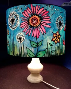 نقاشی سفارشی برای سفارش.  ساعت ، گل ، قورباغه و قاصدک ، سایه لامپ نقاشی ابریشم دستی ، 3 سایز موجود برای انتخاب