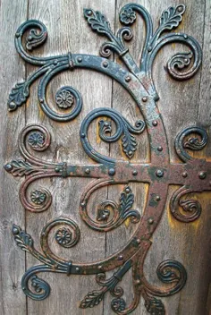عکس کلیسای جامع سنت مگنوس ، کار آهن با شاخ و برگ