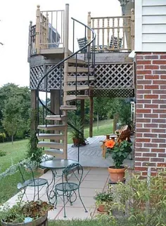برای ایده های طراحی ، از پله های مارپیچی فولاد گالوانیزه استفاده کنید