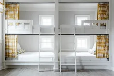 سفید ساخته شده در تختخواب دو طبقه با پرده های زرد حریم خصوصی - انتقالی - اتاق دخترانه