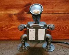 لوله ربات صنعتی Steampunk Lámpara de escritorio |  اتسی