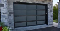 Porte de garage vitrée |  Portes et fenêtres Verdun