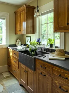 آشپزخانه های مدرن با کابینت های رنگ نشده