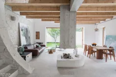 معمار آندریاس بروندلر یک خانه کالسکه سابق را به یک خانه خانوادگی تبدیل می کند