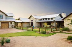 خانه مزرعه روستایی که برای اجتماعات خانوادگی در تگزاس طراحی شده است