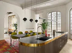 apartment آپارتمان زرق و برق دار بارسلونا دیوارهای نقاشی شده و جزیره آشپزخانه منحصر به فرد〛 ◾ عکس ها ◾ ایده ها ◾ طراحی