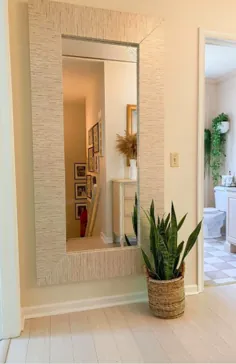Ikea Hack: کاغذ دیواری را روی آینه پوست بگیرید و بچسبانید