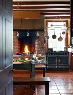 25 آشپزخانه خارق العاده شومینه های گرم و دنج را به نمایش می گذارند