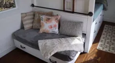 مامان آلاسکا یک خانه کوچک و دوست داشتنی می سازد - و برنامه ها را به صورت رایگان ارائه می دهد (ویدئو)