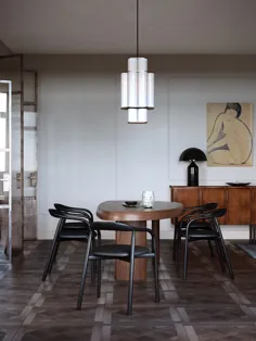 گشت و گذار در یک آپارتمان مجلل به سبک پاریسی پر از جزئیات نفیس - طراحی اسکاندیناوی