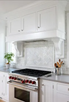 آشپزخانه سفید و خاکستری