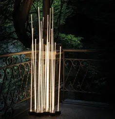 سبک مدرن چراغ طبقه پلاستیکی LED REEDS OUTDOOR توسط آرتیمید Klaus Begasse
