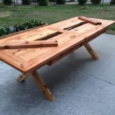 مبلمان DIY رایگان برای ساخت یک میز بیرونی روستایی با کولر نوشیدنی ساخته شده است - طراحی محرمانه
