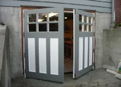 درب های گاراژ خانه کالسکه مخصوص چرخش دستی و درب های گاراژ خانه کالسکه واقعی توسط Vintage Garage Door، LLC در سیاتل ، WA.