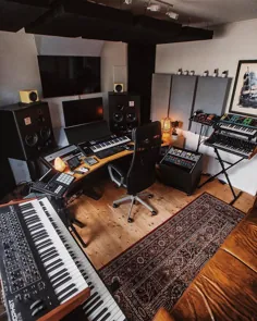 نحوه تبدیل اتاق یدکی به استودیوی موسیقی خانگی |  فضای ذخیره سازی اضافی