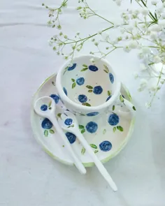 فنجون لته گل آبی  تماما دستساز موجود در گالری شیدا