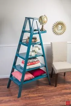چگونه یک نردبان قدیمی را با رنگ اسپری سفارشی کنیم