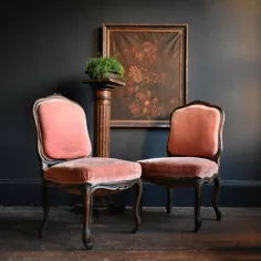 جفت صندلی های مخملی صورتی تیره فرنگی فرش تابستانی عتیقه گاه به گاه |  Vinterior