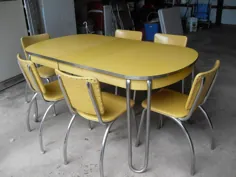 میز 6 صندلی آشپزخانه کروم فوریکا زرد یکپارچهسازی با سیستمعامل Retro