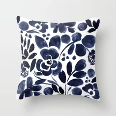 Navy Floral Throw Pillow توسط crystalwalen