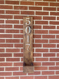 علامت آدرس چوبی جعبه کاشت شماره خانه عمودی |  اتسی